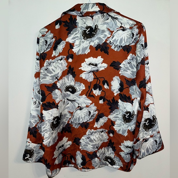 Zara women’s orange and burgundy floral blouse - Picture 3 of 5